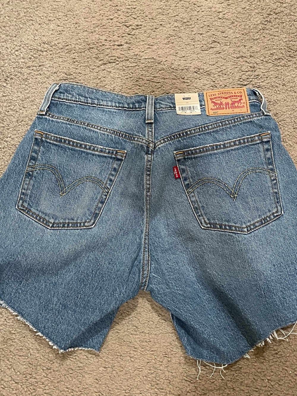 Levi's 501 Mid-Thigh Shorts - Picture 2 of 3